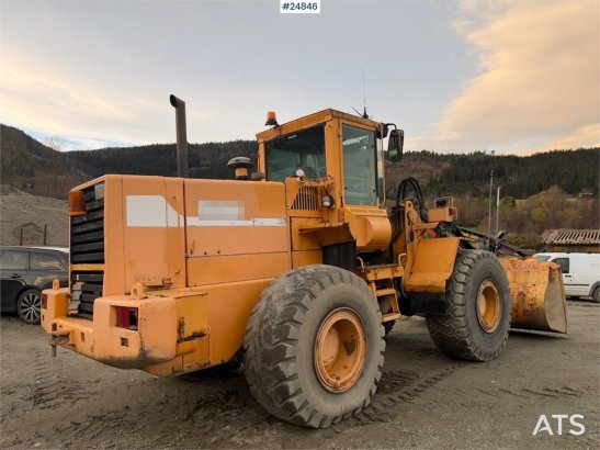 Volvo L120B Wheel loader with bucket L120B Wheel loader with bucket 1994 2 Wheel Loaders image 8
