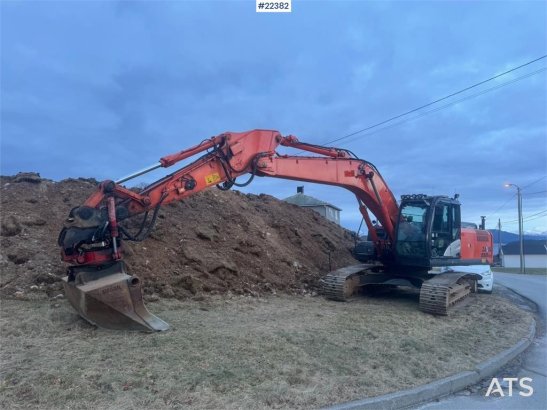 Hitachi ZX250LC-5B – GPS – Rototilt – 2 Buckets – Undercar ZX250LC-5B – GPS – Rototilt – 2 Buckets – Undercar 2014 2 Crawl...