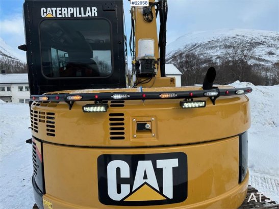 CAT 308D excavator w/ 2 buckets and tiltrotator. Newly 23 2010 2 Crawler Excavators image 9