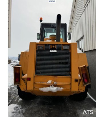 CASE 721B Wheel Loader with bucket 721B Wheel Loader with bucket 1995 2 Wheel Loaders image 4