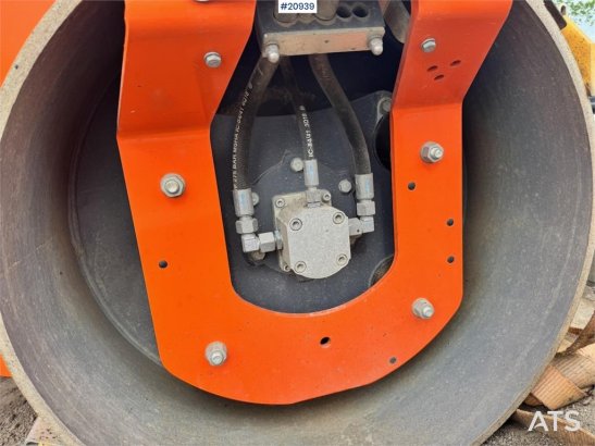 Hamm HD12 VV Tandem roller. HD12 VV Tandem roller. 2019 2 image 24