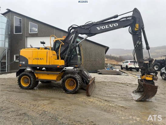 Volvo EW140C wheeled machine w/rototilt, sanding bucket EW140C wheeled machine w/rototilt, sanding bucket 2007 2 Wheeled E...