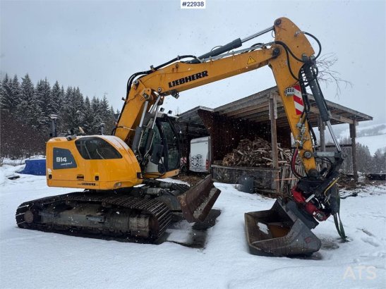 Liebherr R914 Compact crawler excavator with VA boom, 2 buc R914 Compact crawler excavator with VA boom, 2 buc 2018 2 Craw...