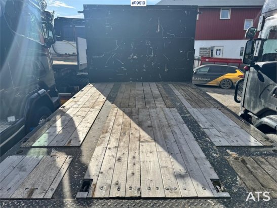 Istrail Machinery Semi-trailer w/ Hydraulic bridges. Istrail Machinery Semi-trailer w/ Hydraulic bridges. 2008 2 Lowloader...