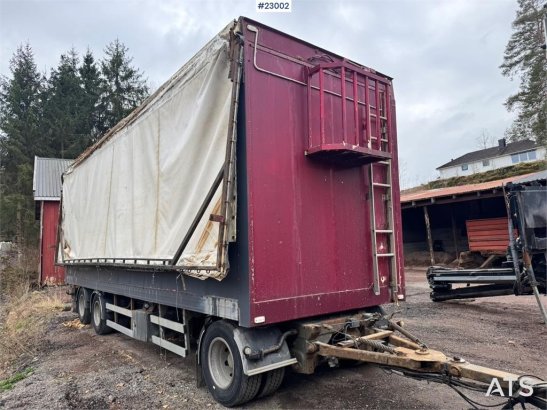 Tyllis wood chip trailer with hydraulic roof. Tyllis wood chip trailer with hydraulic roof. 2005 2 image 24