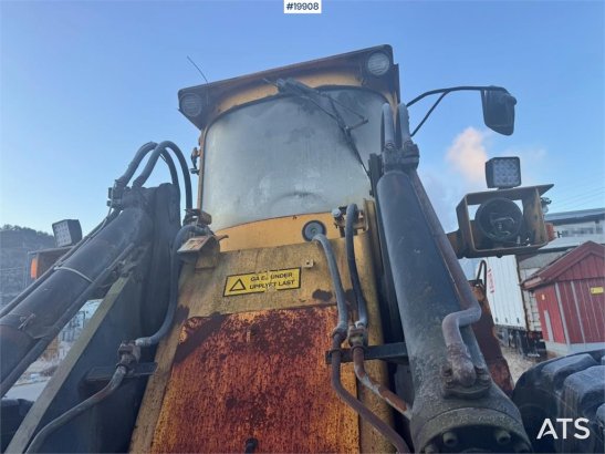 Volvo L90 Wheel Loader w/ Bucket L90 Wheel Loader w/ Bucket 1987 2 Wheel Loaders image 39
