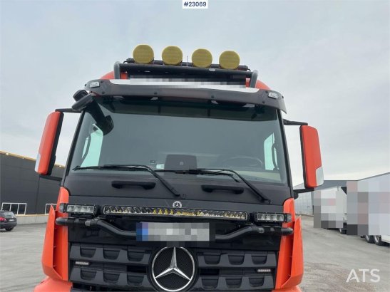 Mercedes-Benz Arocs 8x4 fully plow rigged hook truck w/ underlyi Arocs 8x4 fully plow rigged hook truck w/ underlyi 2023 2...