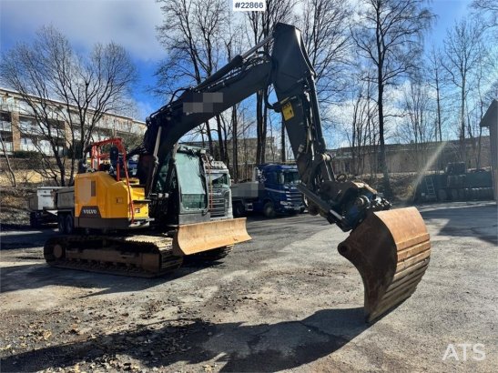 Volvo ECR145EL crawler excavator – Rototilt – 3 buckets ECR145EL crawler excavator – Rototilt – 3 buckets 2019 2 Crawler E...