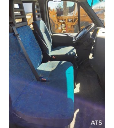 Iveco 50C13 Crew Cab Truck with black plates and built-i Iveco 50C13 Crew Cab Truck with black plates and built-i 1999 2 i...