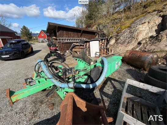 Montabert CPA 250 drill tower with HC50 hammer, angle gauge, MONTABERT CPA 250 drill tower with HC50 hammer, angle gauge, ...