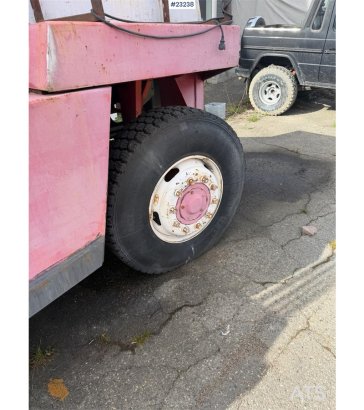 Kalmar forklift. Does not lift. forklift. Does not lift. 1981 2 Forklift image 24