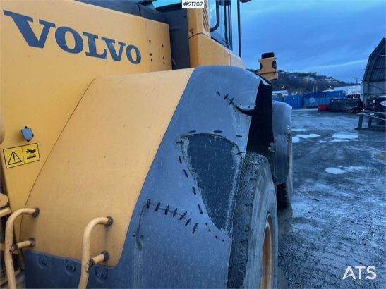 Volvo L90F wheel loader w/ Volvo gravel bucket. WATCH VI 10140 2011 2 Wheel Loaders image 9