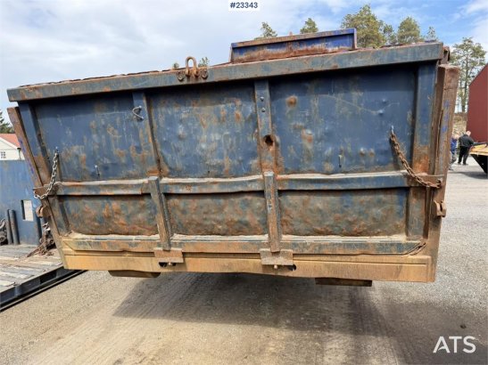 Volvo FH12 6x2 hook truck with a 20-ton hook and contain 590 2000 2 image 9