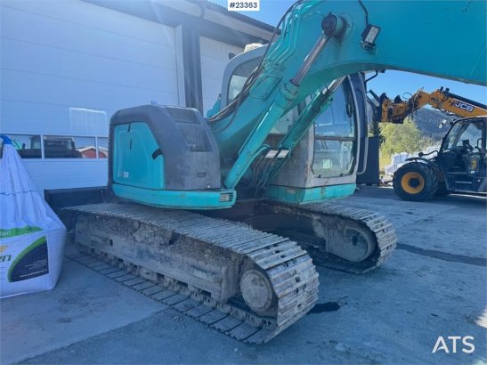 Kobelco SK135SRLC Excavator with grading bucket SK135SRLC Excavator with grading bucket 2003 2 Crawler Excavators image 9