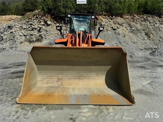 Hitachi ZW220 Wheel Loader w/Bucket – Rebuilt Engine WATCH 884 2012 2 Wheel Loaders image 9
