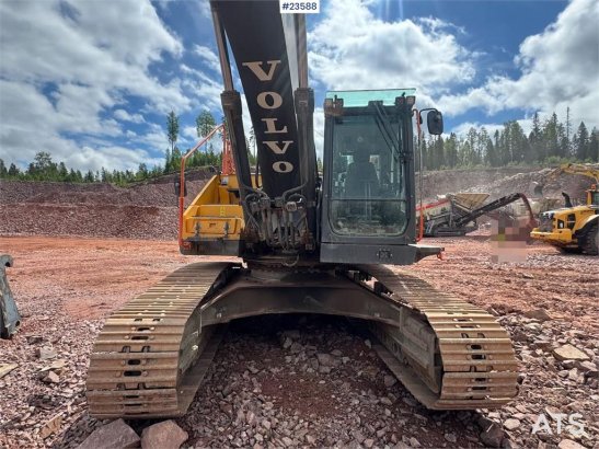 Volvo EC300 Excavator – Engcon Tiltrotator, 2 Buckets an EC300 Excavator – Engcon Tiltrotator, 2 Buckets an 2018 2 Crawler...