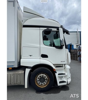 Mercedes-Benz Actros 1835 4x2 box truck - Full side opening Actros 1835 4x2 box truck - Full side opening 2016 2 image 9