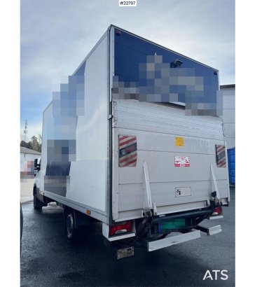 Iveco 35S16 Box truck w/ side door and lift 35S16 Box truck w/ side door and lift 2018 2 image 159