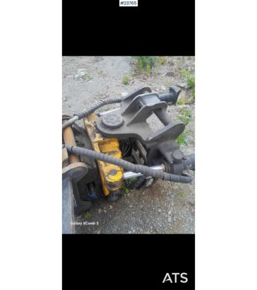 Kobelco SK300LC Excavator with Tiltrotator and 2 Buckets – SK300LC Excavator with Tiltrotator and 2 Buckets – 2018 2 Crawl...