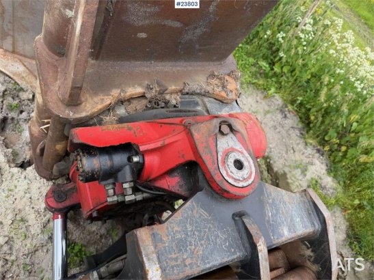 Volvo ECR305CL excavator w/ GPS, sanding bucket and roto ECR305CL excavator w/ GPS, sanding bucket and roto 2012 2 Crawler...