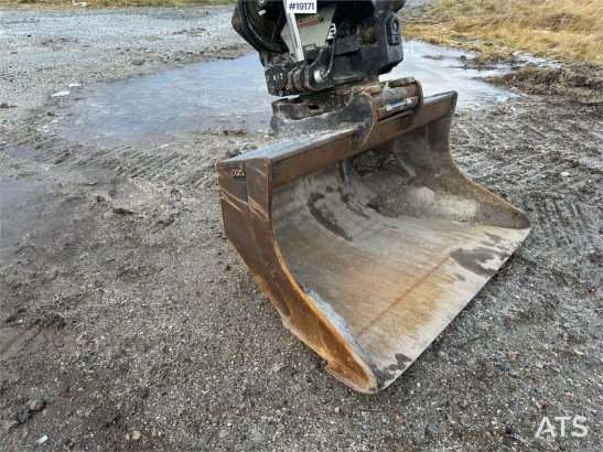 CASE CX85D SR w/ Rototilt, narrow bucket and tine bucke 427 2019 2 Crawler Excavators image 9