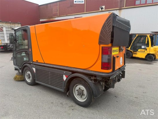 Boschung s3 street sweeper Boschung s3 street sweeper 2019 2 image 9
