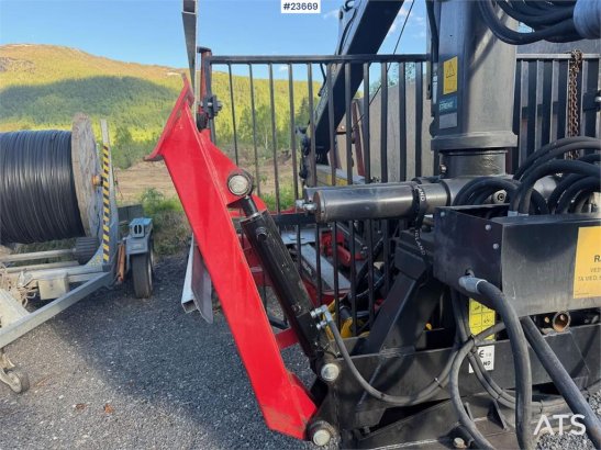 Igland 480 swingtrac timber trailer w/ Igland 56-85ss cra Igland 480 swingtrac timber trailer w/ Igland 56-85ss cra 2018 2...