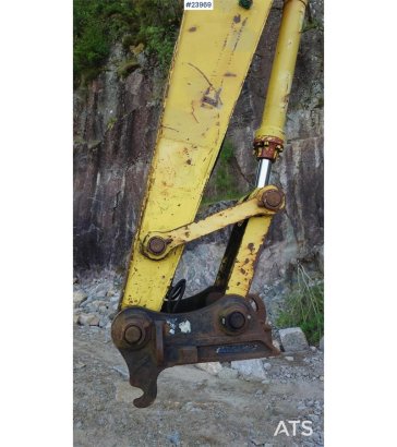 Kobelco SK200LC Excavator with digging bucket SK200LC Excavator with digging bucket 1991 2 Crawler Excavators image 9