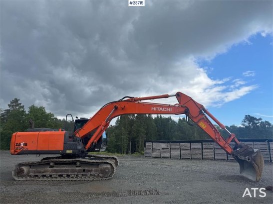 Hitachi ZX250LC-5B Crawler Excavator – Rototilt and 2 Buck ZX250LC-5B Crawler Excavator – Rototilt and 2 Buck 2014 2 Crawl...