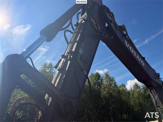 Volvo EW160B w/ rototilt and two buckets. WATCH VIDEO EW160B w/ rototilt and two buckets. WATCH VIDEO 2003 2 Wheeled Excav...