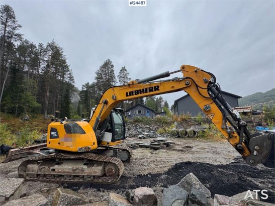 Liebherr R920 K LC Tracked Excavator – 2 Buckets, Tilt & Le R920 K LC Tracked Excavator – 2 Buckets, Tilt & Le 2019 2 Craw...