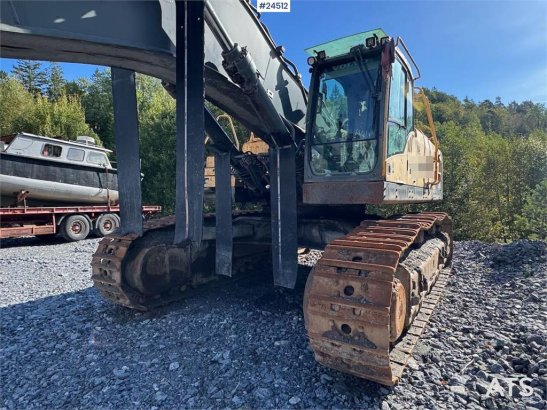 Volvo EC700C Tracked Excavator – Digging Bucket and Soos EC700C Tracked Excavator – Digging Bucket and Soos 2012 2 Crawler...