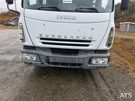 Iveco 100E21 flatbed truck with rear-mounted crane. Repa 100E21 flatbed truck with rear-mounted crane. Repa 2005 2 image 9