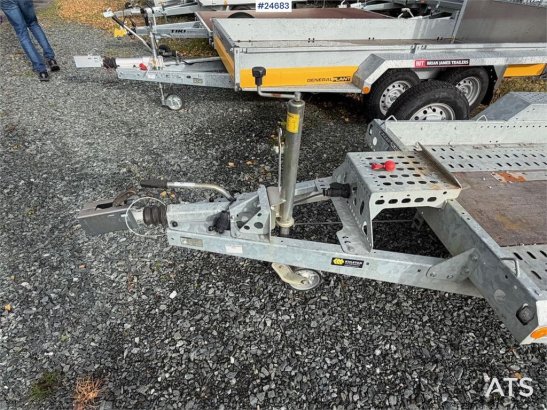 Brian James Trailers P-Draw 2400 Trailer with loading ramps Brian James trailers P-Draw 2400 Trailer with loading ramps 20...