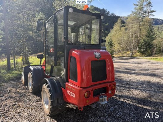 Heracles H280 Wheel Loader w/Snow Plow, Bucket and Pallet F Heracles H280 Wheel Loader w/Snow Plow, Bucket and Pallet F 20...