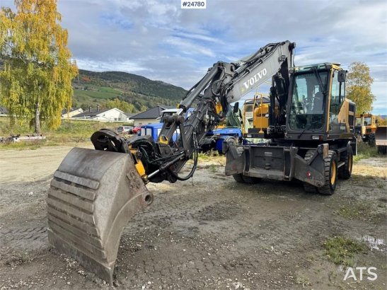 Volvo EW160E Wheeled Excavator with Rototilt and Grading EW160E Wheeled Excavator with Rototilt and Grading 2015 2 Wheeled...