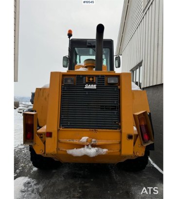 CASE 721B Wheel Loader with bucket 721B Wheel Loader with bucket 1995 2 Wheel Loaders image 9