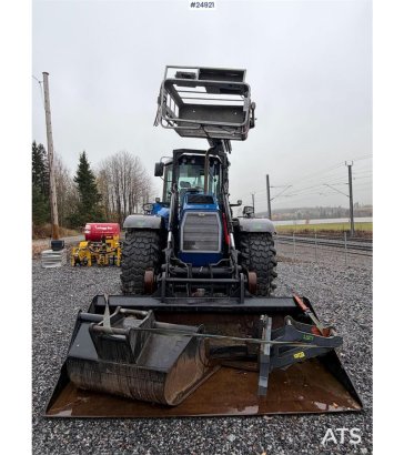 Huddig 1260B Tractor – 3 buckets, grapple, pallet forks, Huddig 1260B Tractor – 3 buckets, grapple, pallet forks, 2010 2 i...
