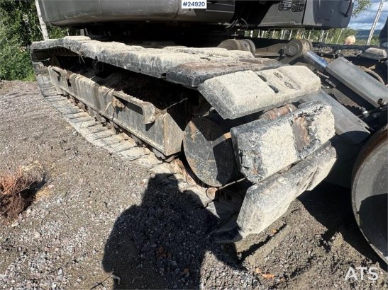 Volvo ECR145EL Tracked excavator with rail wheels – 4,30 ECR145EL Tracked excavator with rail wheels – 4,30 2015 2 Crawler...
