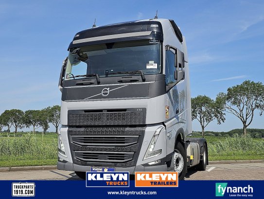 VOLVO FH 460 590 2022 2 Tractor Units