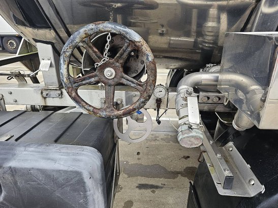 Heavy machinery product image - Image 10 of 60