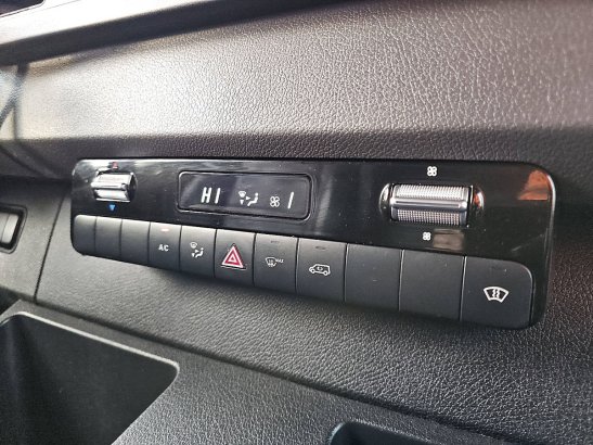MERCEDES-BENZ SPRINTER 319 l3h2 v6 3.0ltr led ! SPRINTER 319 L3H2 V6 3.0Ltr LED ! 2020 2 Small Vans image 415