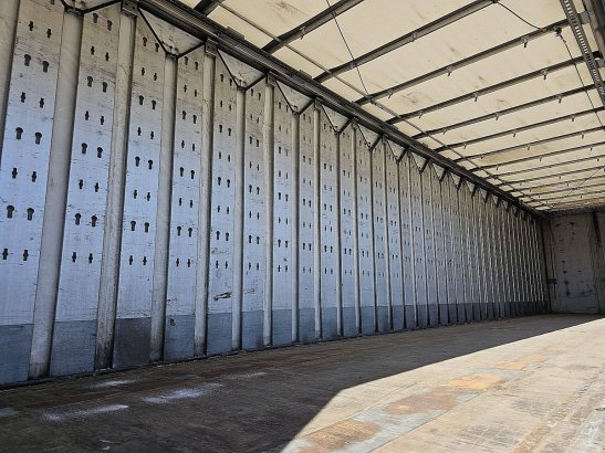 KOGEL CURTAINSIDER orten getranke Kögel CURTAINSIDER Orten Getranke 2014 2 image 30
