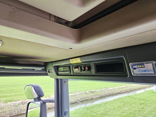 SCANIA P320 6x2*4 lamberet lift P320 6X2*4 LAMBERET LIFT 2015 2 image 6