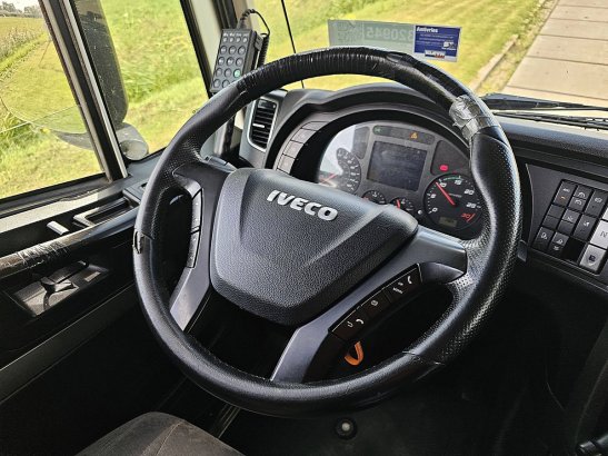 IVECO AS440S40 STRALIS lng AS440S40 STRALIS LNG 2018 2 Tractor Units image 10