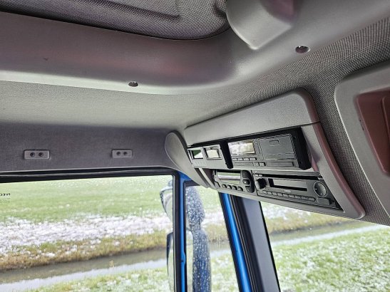 IVECO 75E18 EUROCARGO thermoking lift a/c 75E18 EUROCARGO THERMOKING LIFT A/C 2018 2 image 10