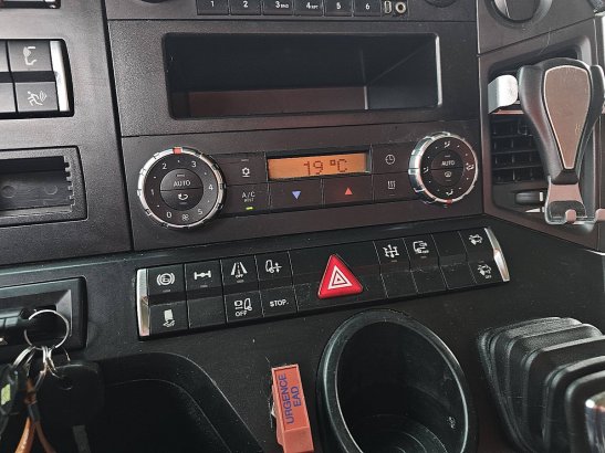 MERCEDES-BENZ ACTROS 1843 adr,tankcompressor ACTROS 1843 ADR,tankcompressor 2017 2 Compressors image 11