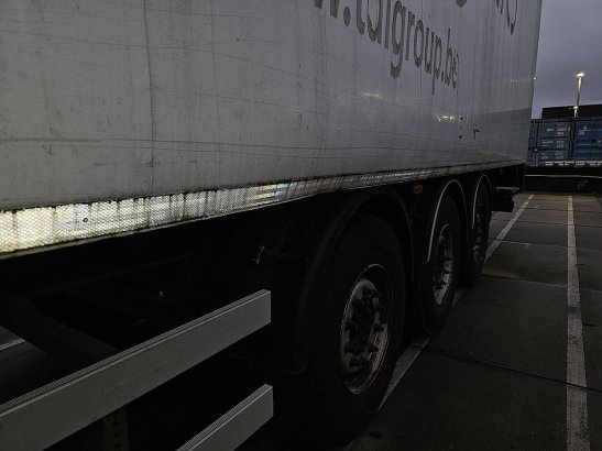 RENDERS 12.27 DK thermoking sl 200e Renders 12.27 DK Thermoking SL 200e 2005 2 Refrigerated semi trailers image 53