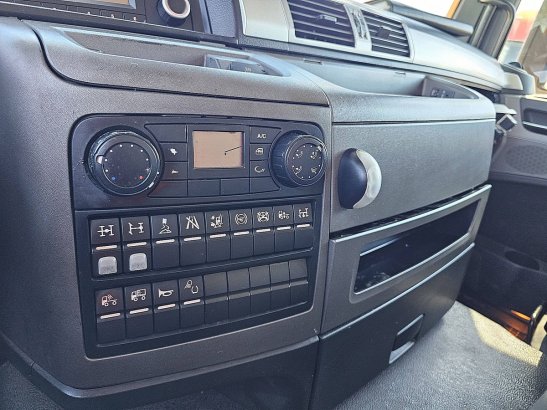M.A.N. 26.440 TGS mkg hlk221a2v crane 26.440 TGS MKG HLK221A2V CRANE 2016 2 image 12