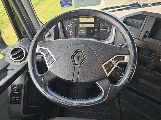 RENAULT T 480 high T 480 HIGH 2018 2 Tractor Units image 25